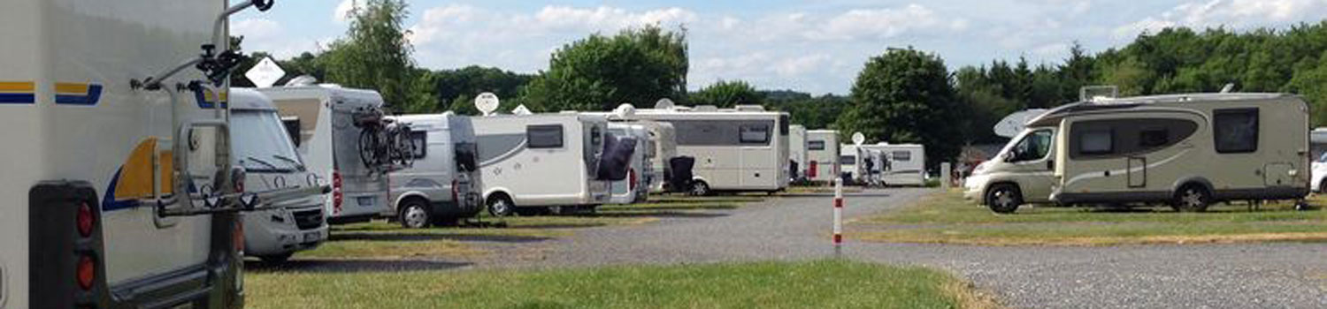 Stellplätze für Wohnmobile mit Ausblick - Reisemobilhafen Twistesee